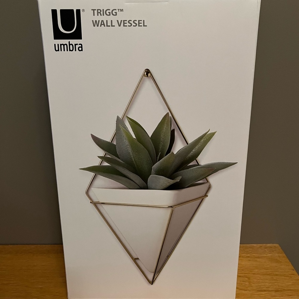 UMBRA wall vessel/ plant holder brand new